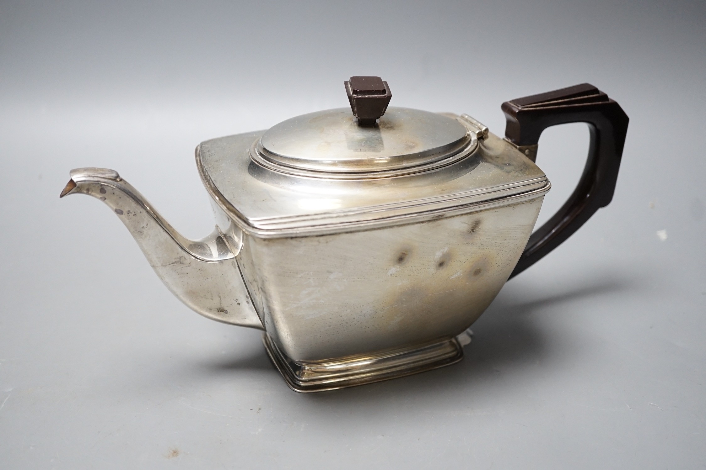 A George V Art Deco silver teapot, William Neale Ltd, Birmingham, 1935